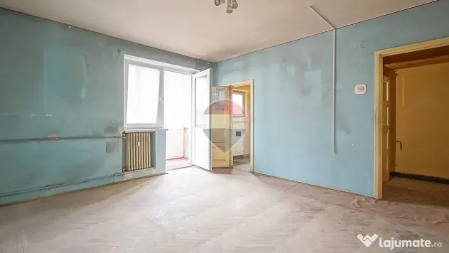 Garsoniera Centrul Civic, bloc apartamente + garaj propriu 15mp - Brasov (Brasov)