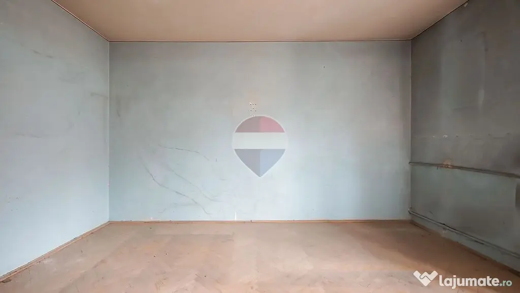 Garsoniera Centrul Civic, bloc apartamente + garaj propriu 15mp - Brasov (Brasov)