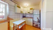 3 CAMERE, 78,4 MP | BLOC DIN 1990, ANVELOPAT | DOAMNA GHICA
