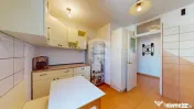 3 CAMERE, 78,4 MP | BLOC DIN 1990, ANVELOPAT | DOAMNA GHICA