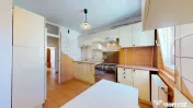 3 CAMERE, 78,4 MP | BLOC DIN 1990, ANVELOPAT | DOAMNA GHICA