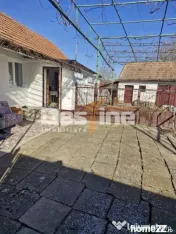 Casă frumoasă - zonă liniștită 
