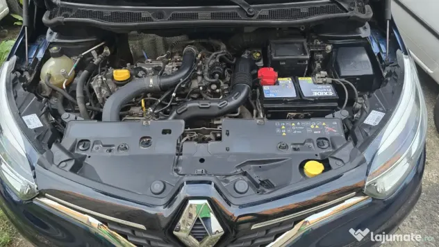 Renault Captur 1.2 TCe, automata, echipare Intens, 2017 + anvelope noi allseson