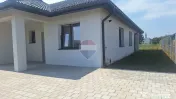 Casă / Vilă cu 3 camere de vânzare 