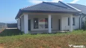Casă / Vilă cu 3 camere de vânzare 