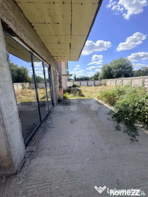 Casa la rosu P+1 cu teren 478 mp, zona Damila - Malu Mare (Dolj)