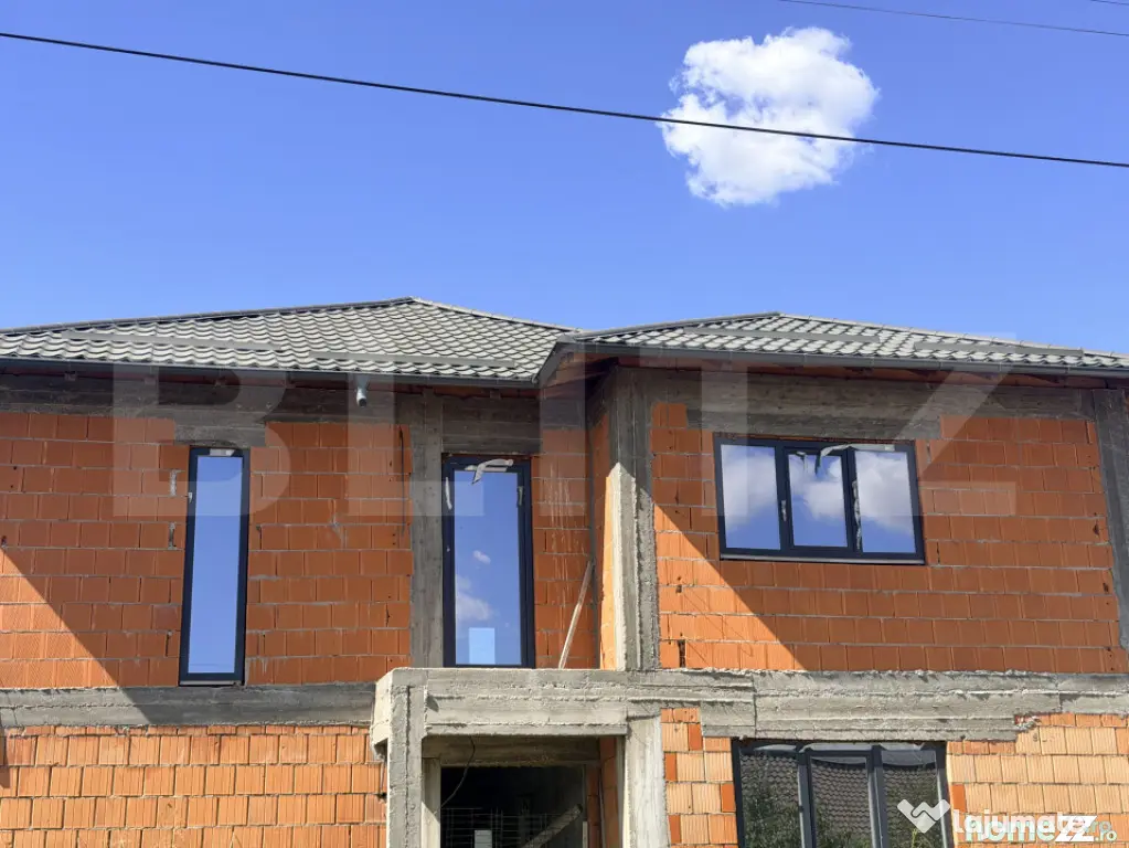 Casa la rosu P+1 cu teren 478 mp, zona Damila - Malu Mare (Dolj)