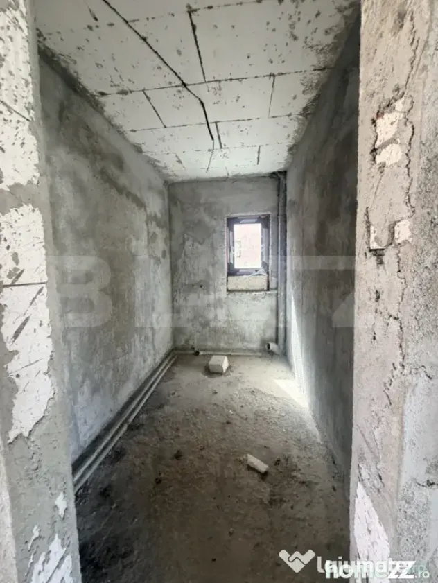 Casa la rosu P+1 cu teren 478 mp, zona Damila - Malu Mare (Dolj)