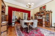 Apartament 3 camere, etaj 1, ultracentral (clădire cu 4 apartamente) 
