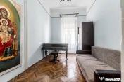 Apartament 3 camere, etaj 1, ultracentral (clădire cu 4 apartamente) 