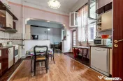 Apartament 3 camere, etaj 1, ultracentral (clădire cu 4 apartamente) 