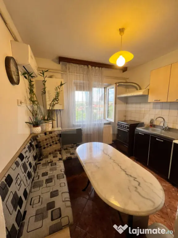 Apartament 3 camere decomandat - Craiova (Dolj)