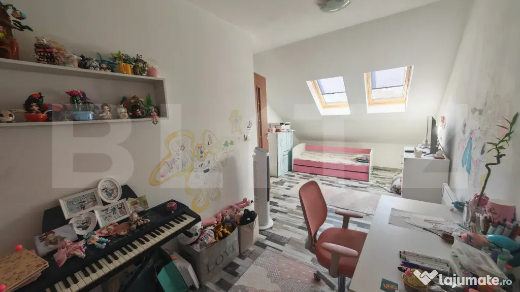 Apartament la casa, 3 camere, curte privata, zona centrala - Oradea (Bihor)