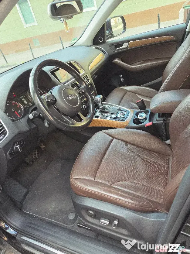 Audi Q5 S-Line 3.0TDI Quattro DSG S-tronic Navi, Panoramic, Xenon, Piele maro, s - Brasov (Brasov)