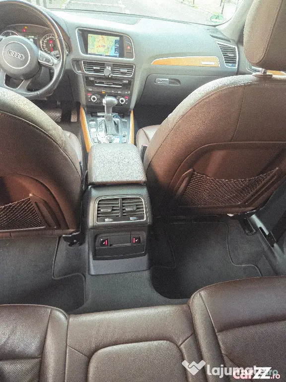 Audi Q5 S-Line 3.0TDI Quattro DSG S-tronic Navi, Panoramic, Xenon, Piele maro, s - Brasov (Brasov)