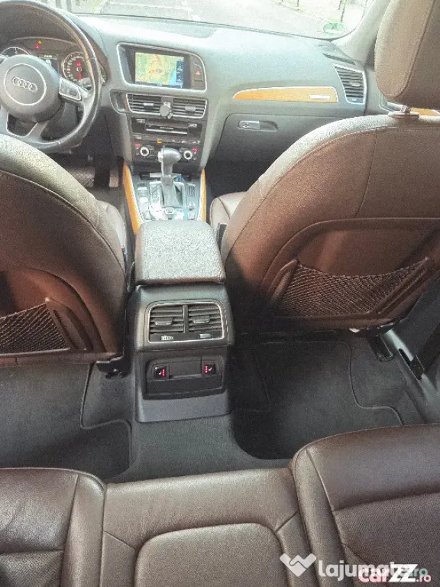 Audi Q5 S-Line 3.0TDI Quattro DSG S-tronic Navi, Panoramic, Xenon, Piele maro, s - Brasov (Brasov)