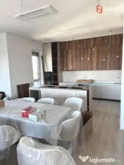 Penthouse 4 camere, 2 bai, 2 balcoane, loc parcare in CF
