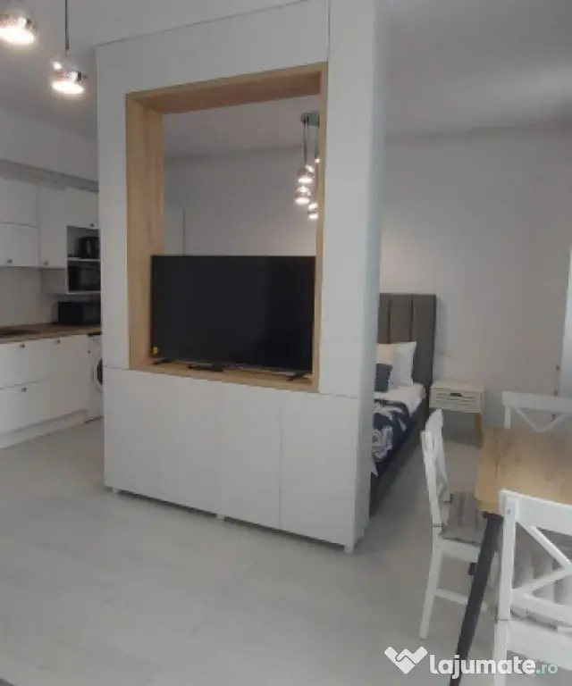 Garsonieră, termen lung, situată în Stațiunea Mamaia - Mamaia (Constanta)