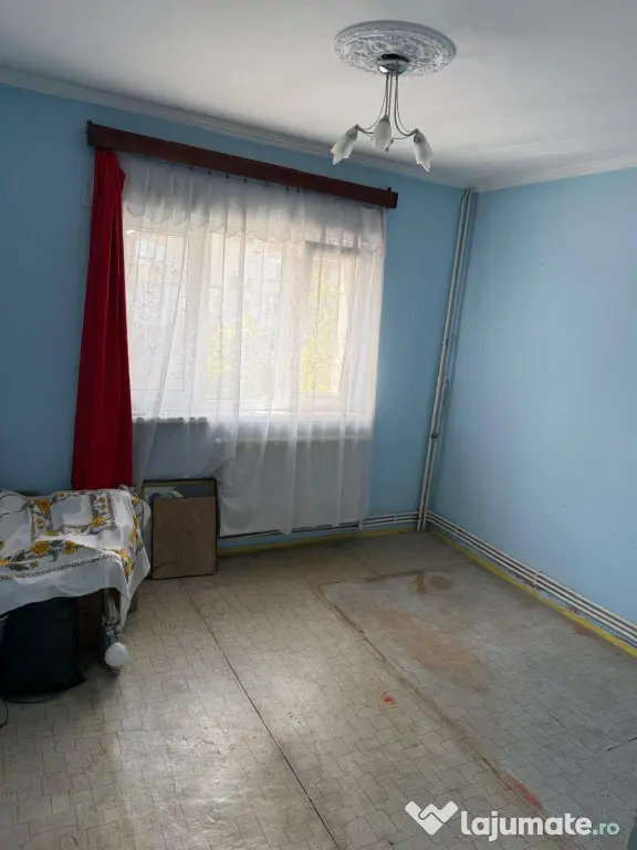 Apartament 2 camere decomandat, bld. Dorobantilor, etaj 3. - Braila (Braila)