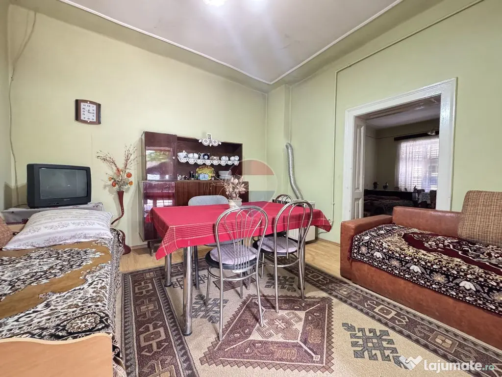 Casă cu hală și teren 738 mp – ideală pentru locuit sau business - Smig (Sibiu)
