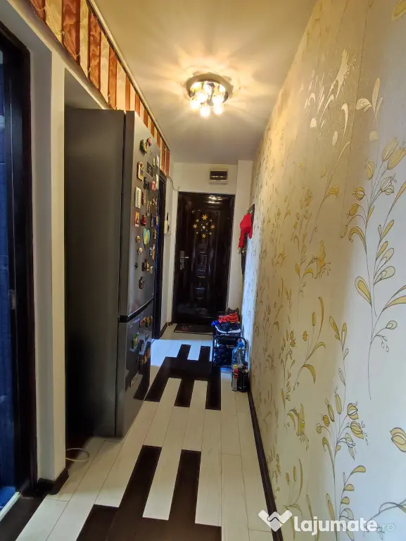 Apartament cu 2 camere de vanzare in Ploiesti - Zona 9 Mai