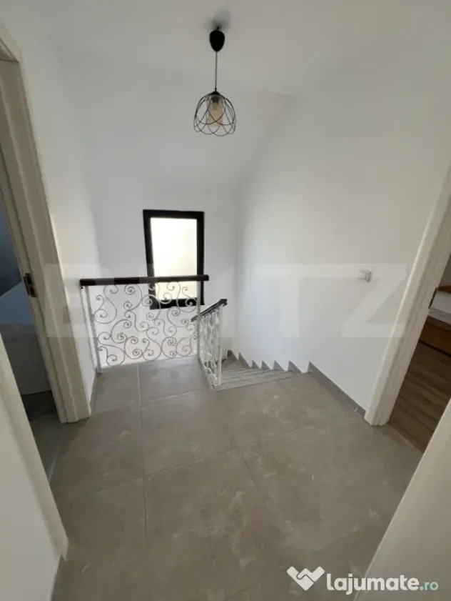Casă cu etaj, 144 mp, curte 5 ari – Cartier Subcetate - Bistrita (Bistrita-Nasaud)