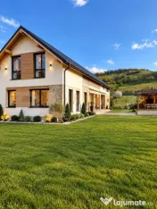 Casă cu potențial de pensiune | 280 mp | Teren 3.500 mp 