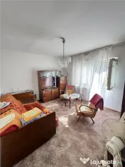 Bucovina, 2 Camere, Decomandat, Etaj 1 