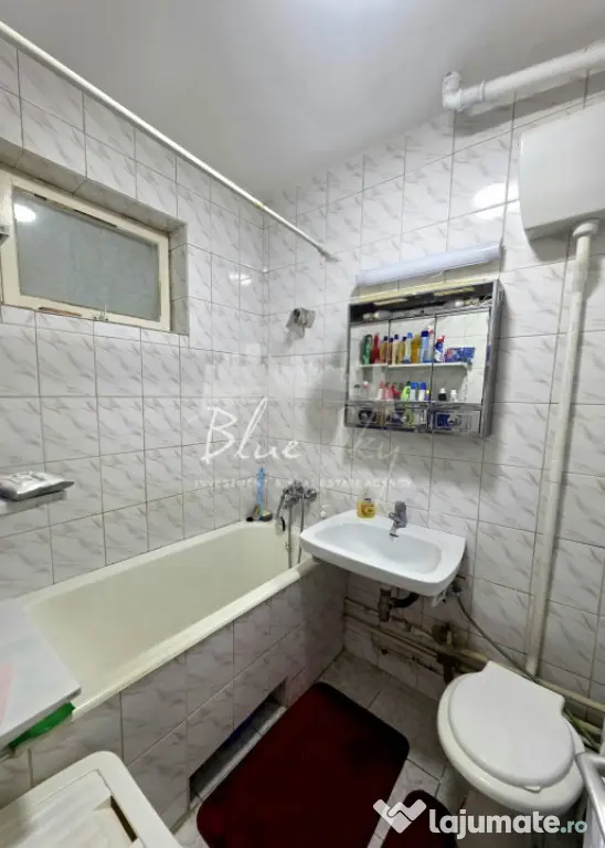 Apartament 5 camere situat in Zona Tomis Nord- Str. Cismelei - Constanta (Constanta)