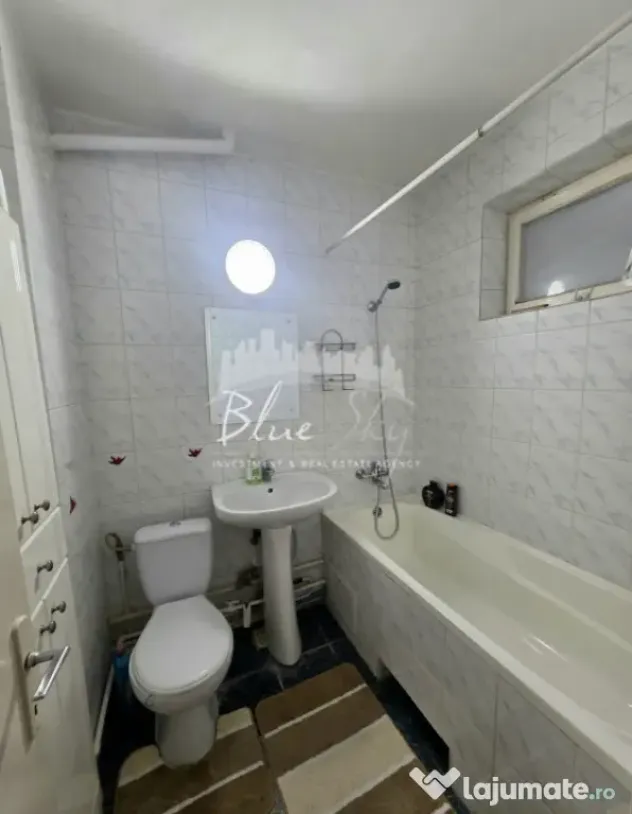 Apartament 5 camere situat in Zona Tomis Nord- Str. Cismelei - Constanta (Constanta)