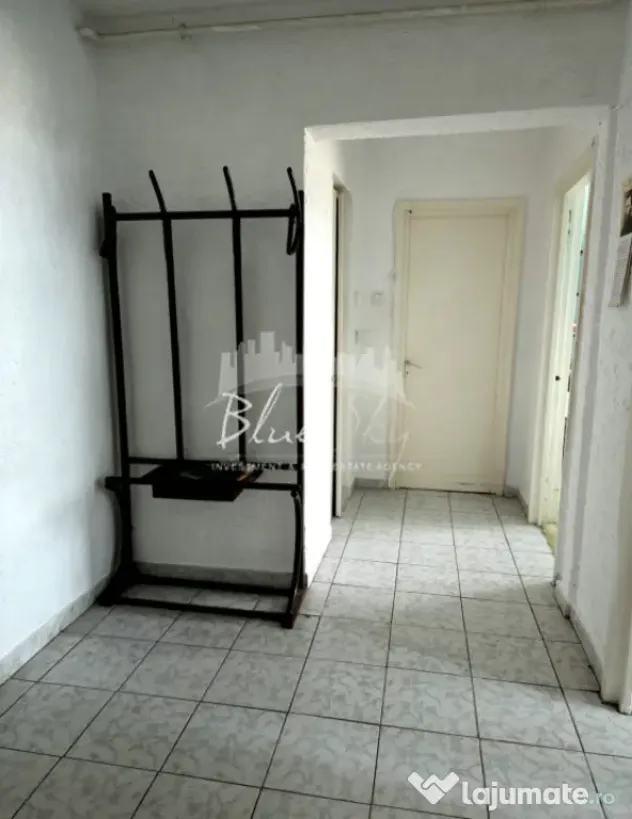 Apartament 5 camere situat in Zona Tomis Nord- Str. Cismelei - Constanta (Constanta)