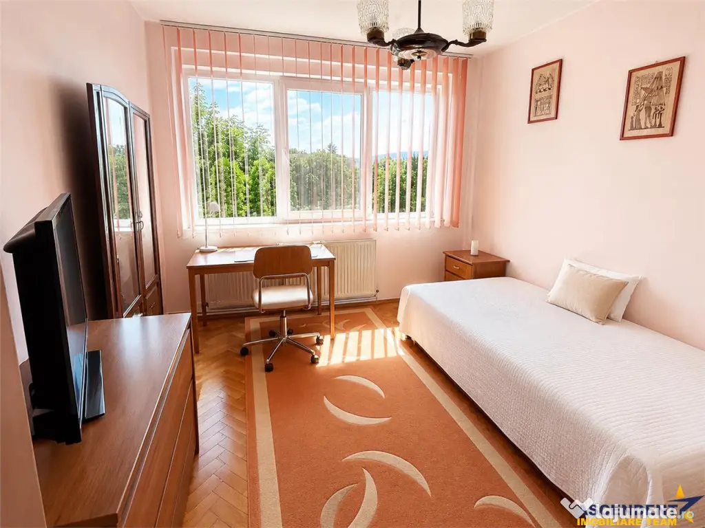 Apartament 3 camere,decomandat, luminos, perspectiva catre s - Targu Mures (Mures)