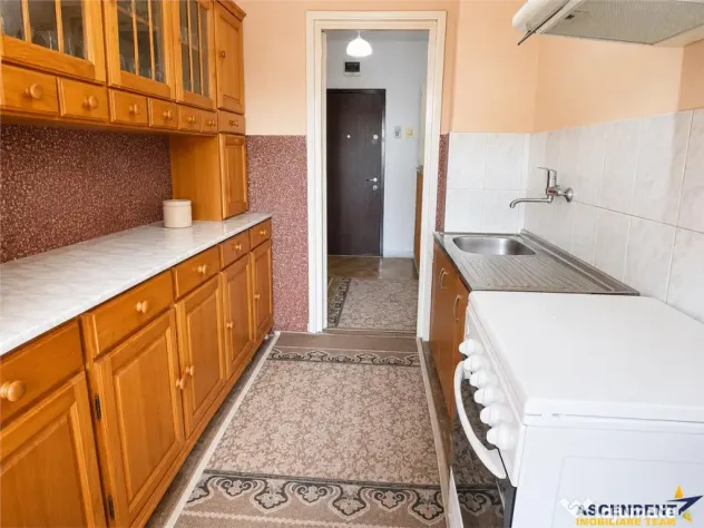 Apartament 3 camere,decomandat, luminos, perspectiva catre s - Targu Mures (Mures)