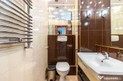 Apartament 3 camere, spatios în zona P-ta Sfanta Vineri/Centru Vechi 