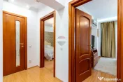 Apartament 3 camere, spatios în zona P-ta Sfanta Vineri/Centru Vechi 