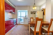 Apartament 3 camere, spatios în zona P-ta Sfanta Vineri/Centru Vechi 