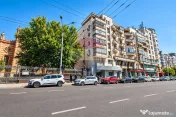 Apartament 3 camere, spatios în zona P-ta Sfanta Vineri/Centru Vechi 