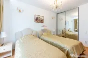 Apartament 3 camere, spatios în zona P-ta Sfanta Vineri/Centru Vechi 