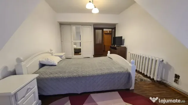 Oferind spre închiriere garsoniera în Curtea de Arges