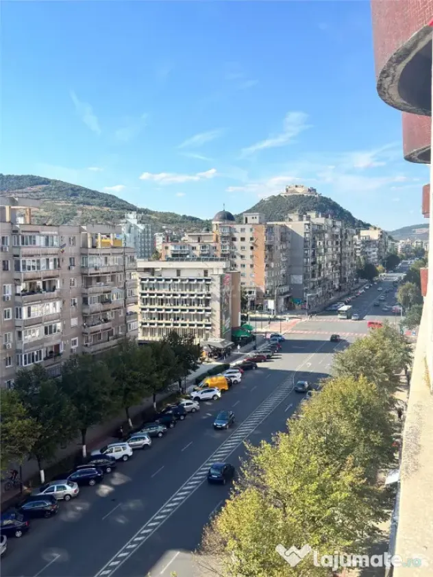 2 camere - Decebal - Etaj 7 - Deva (Hunedoara)