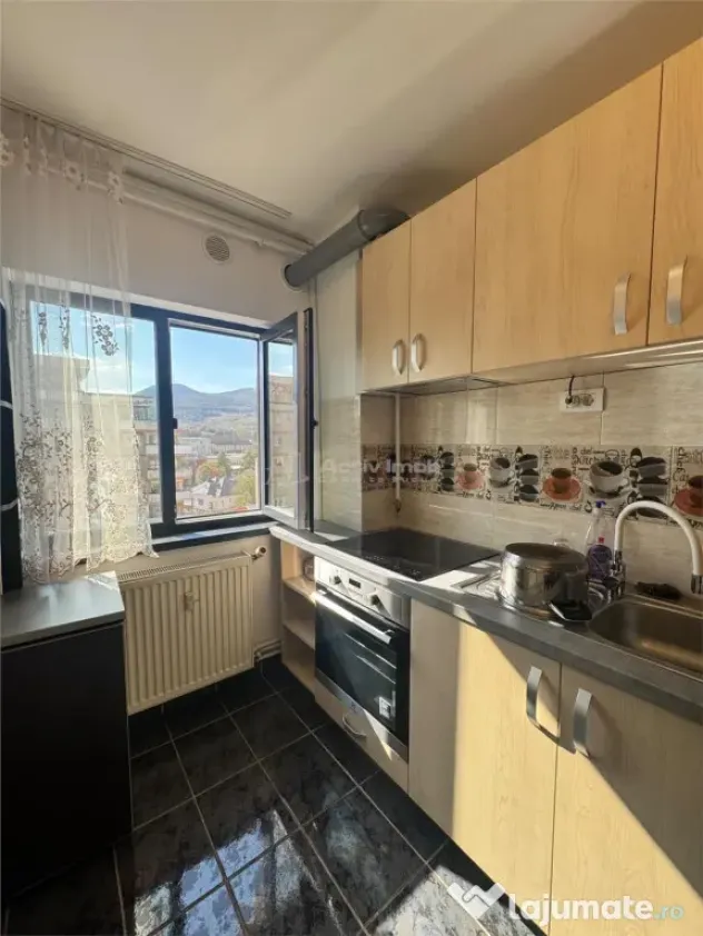 2 camere - Decebal - Etaj 7 - Deva (Hunedoara)