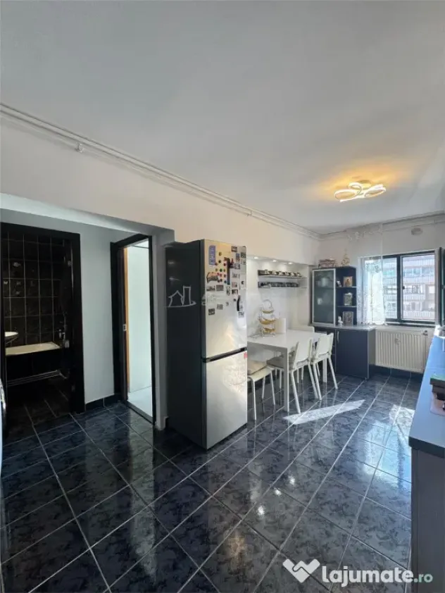 2 camere - Decebal - Etaj 7 - Deva (Hunedoara)