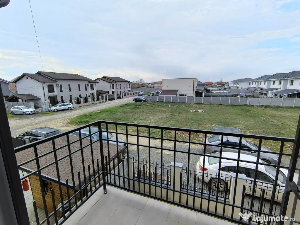 Duplex de vanzare - despartit prin camera tehnica - Giroc (Timis)