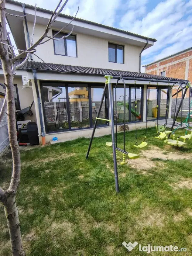 Duplex de vanzare - despartit prin camera tehnica - Giroc (Timis)