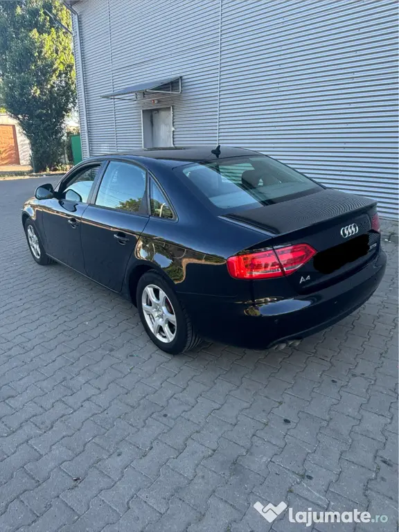 Audi A4 B8 sedan
