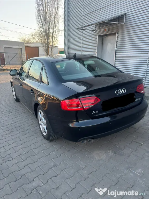 Audi A4 B8 sedan