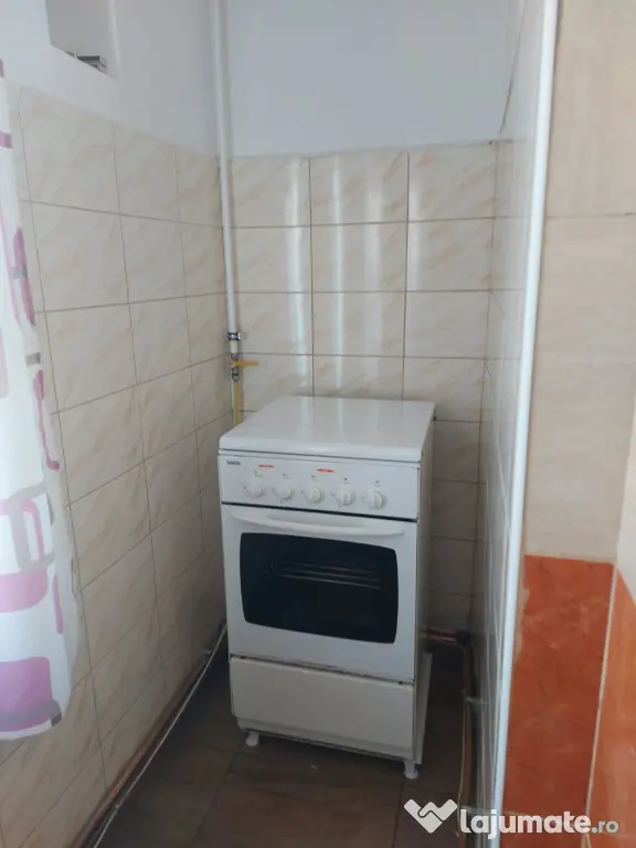 Garsoniera de vanzare