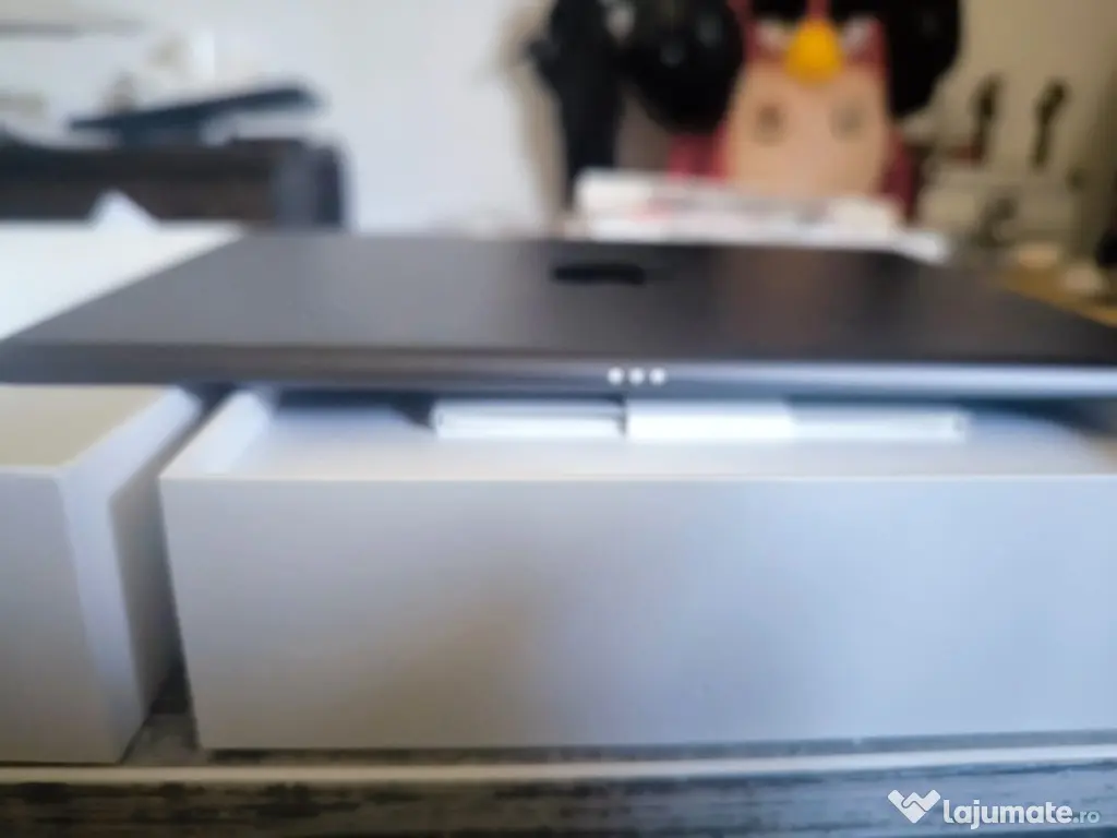 iPad (9th Generation) Wi-Fi / 64 GB