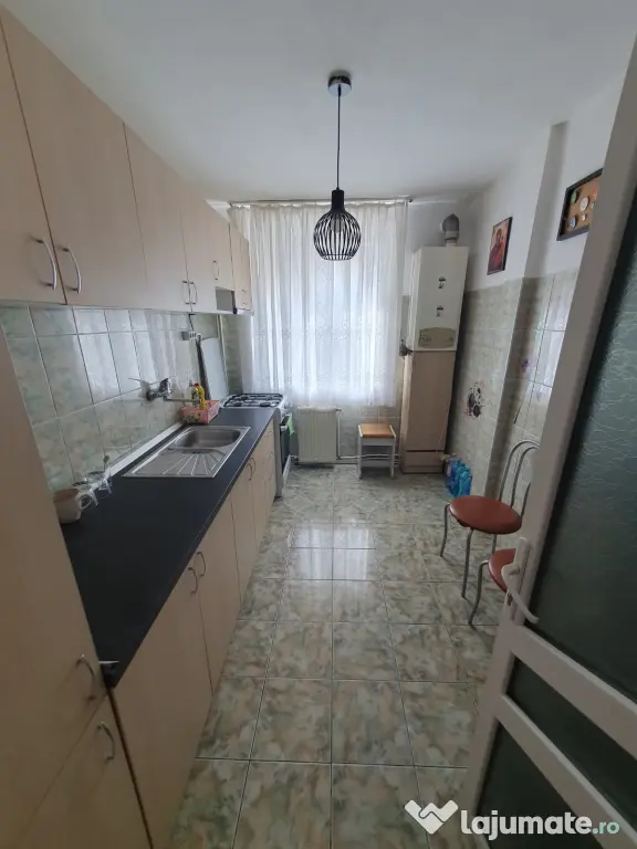 Inchiriez Apartament 2 camere, Precista, renovat, mobilat, utilat