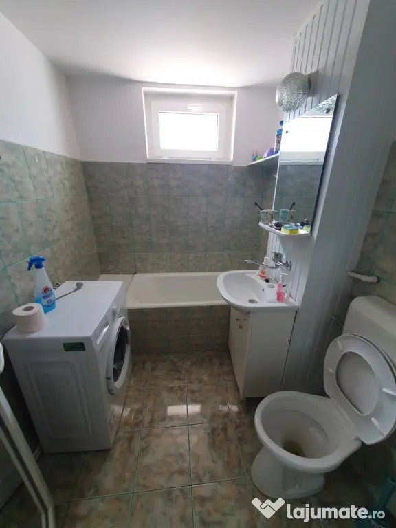 Inchiriez Apartament 2 camere, Precista, renovat, mobilat, utilat